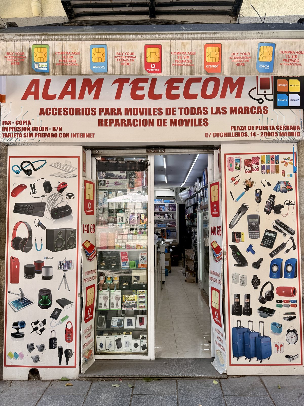 Entrada de Alam Telecom en Calle de Cuchilleros 14, Madrid